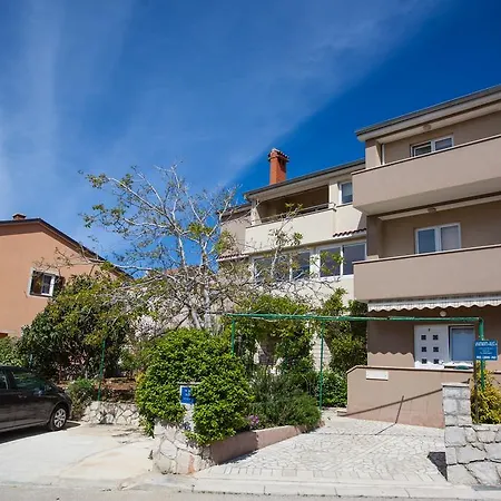 Apartment Petra *