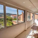 Petra Cres